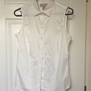 Sleeveless button down dress top